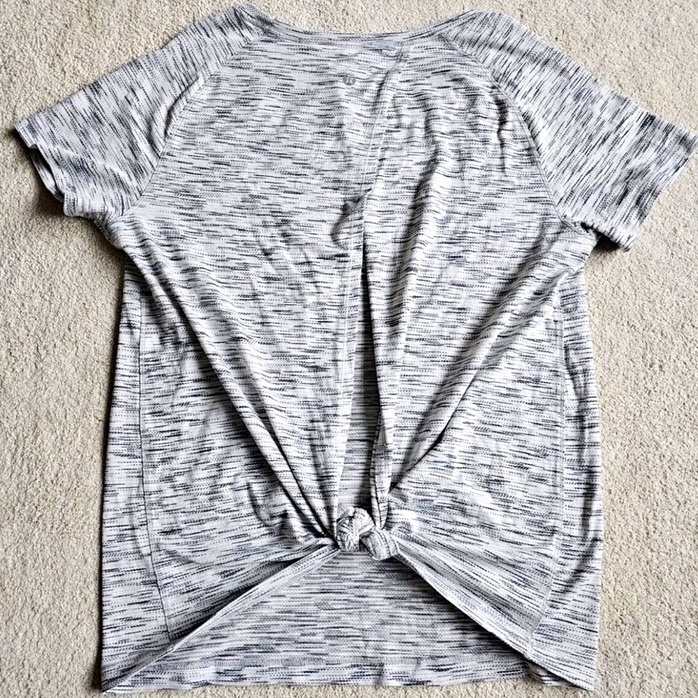 Lululemon Split back tee